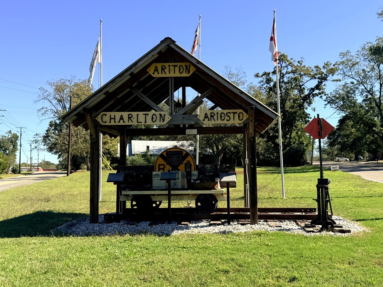 The Ariton Depot pavilion — Charlton · Ariosto · Ariton
