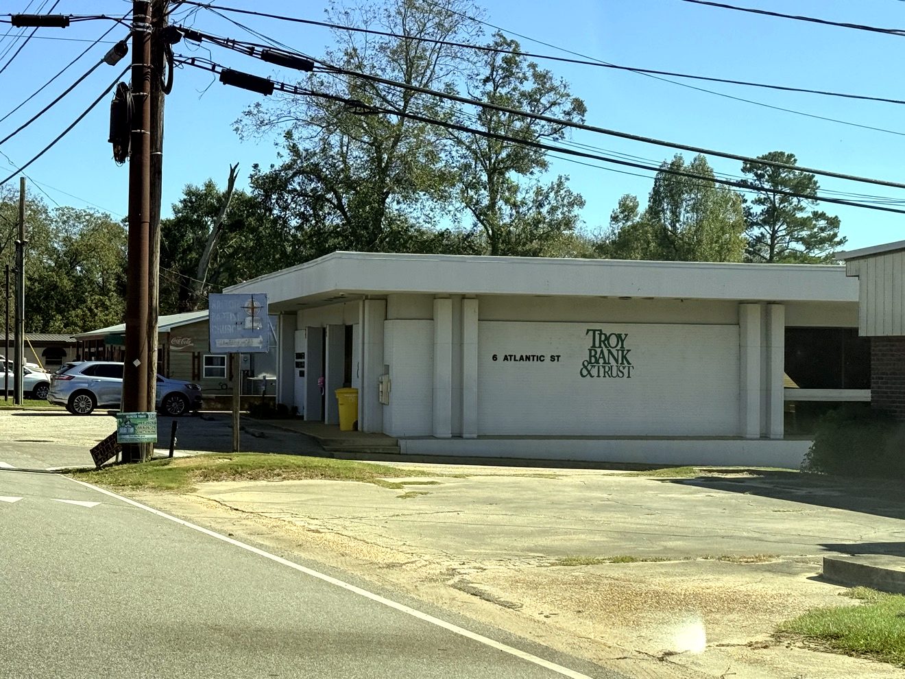 Troy Bank & Trust on Atlantic Street in Ariton